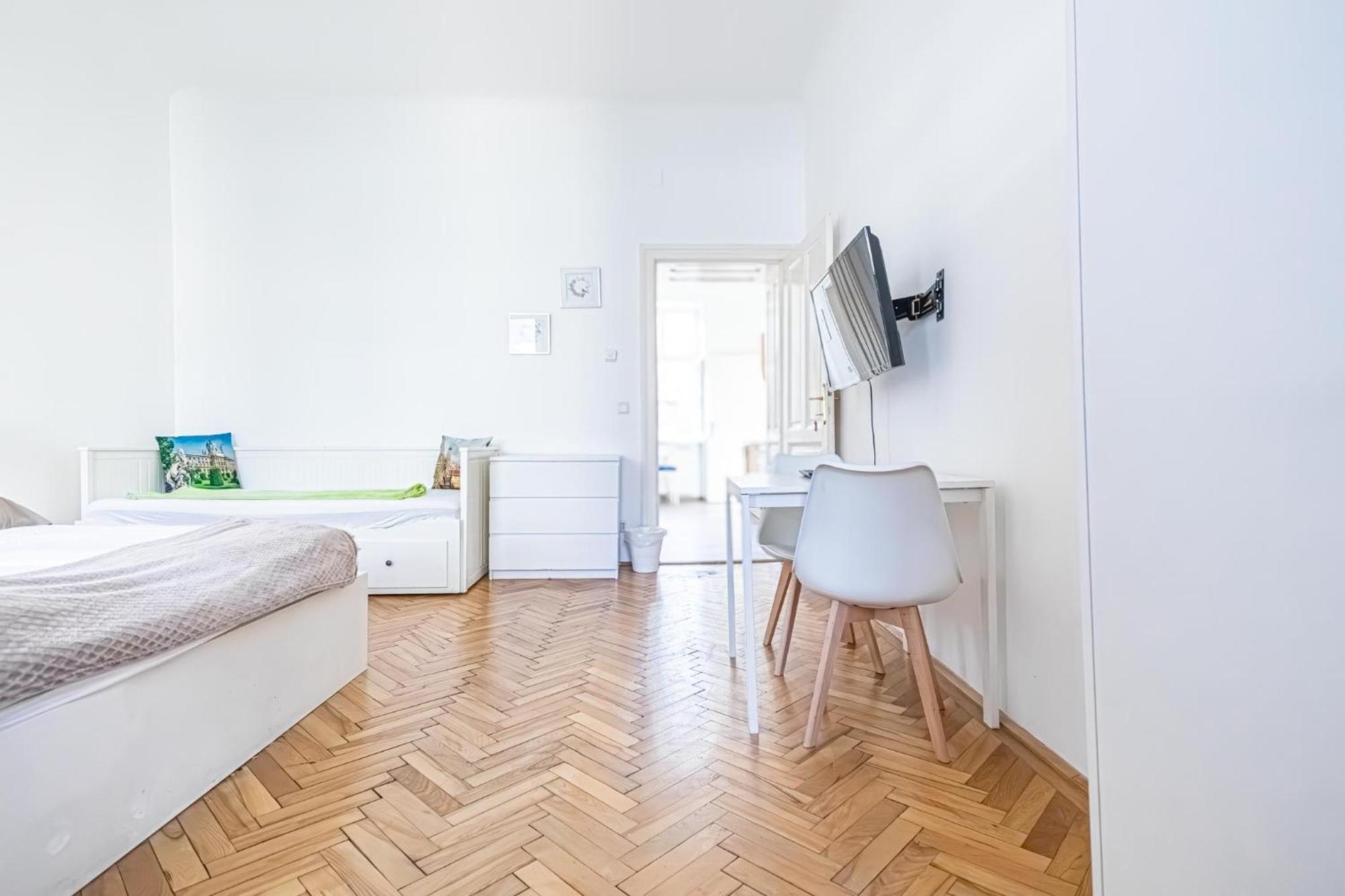 Stylish 2br For Groups, Up To 5p At Margareten Apartment Wien